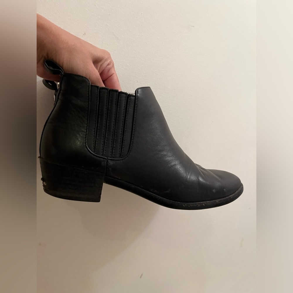 Michael kors leather Shaw flat bootie 6